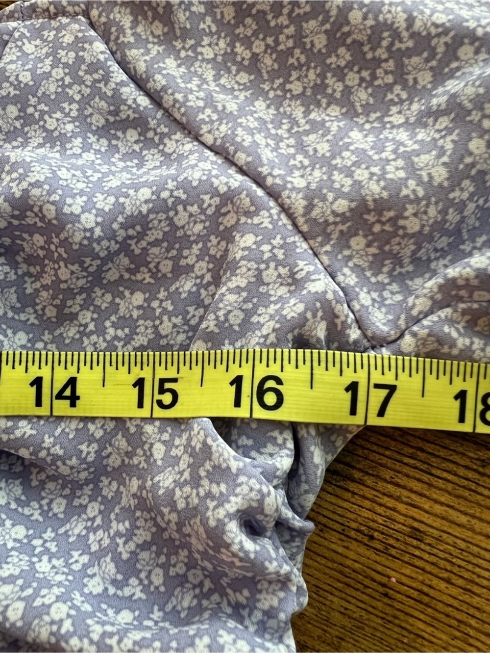 Altar’d State Lavender Ruched Floral Puff Sleeve Smocked Crop Top Medium - Picture 5 of 10